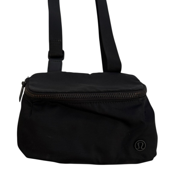 Lululemon Get Set Belt Bag 3L - Picture 3 of 5